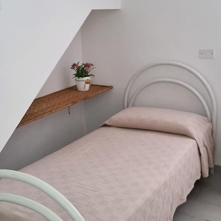 Sun Sea And Relax Villetta A Due Passi Dal Mare Solanas  Ngoại thất bức ảnh
